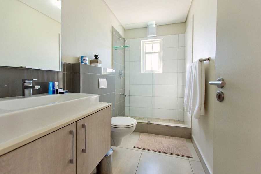 6 Bedroom Property for Sale in Mykonos Western Cape